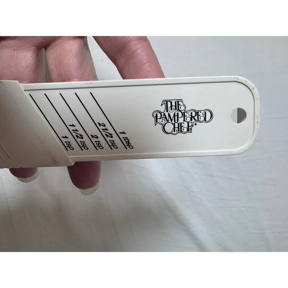 PAMPERED CHEF White Adjustable Measuring Spoon Teaspoon Tsp USA Made Cooking